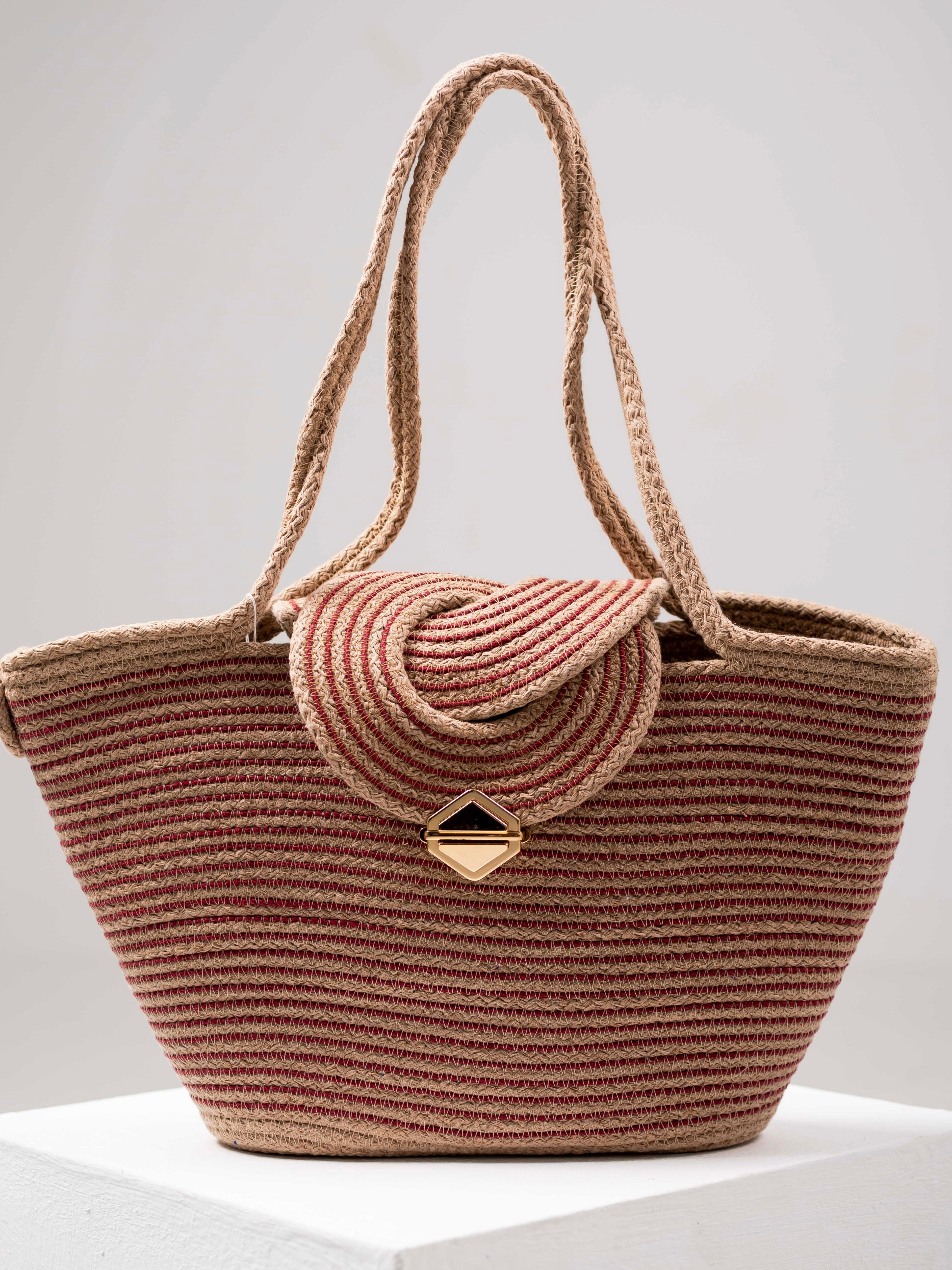 Sac à main Nubia en corde de coton Niléa sur fond blanc